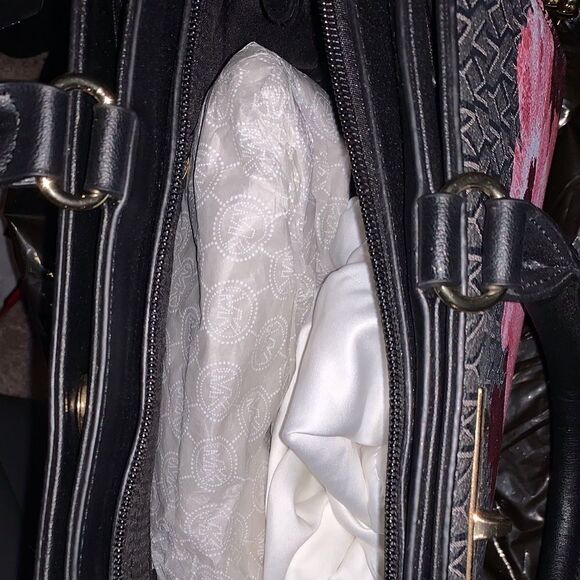 Marc NY Black with Pink and Red Flowers Bag - Picture 6 of 6